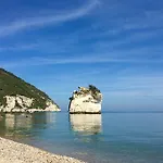 Apulia Baia Dei Faraglioni 4* Mattinata