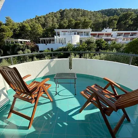 Hotel Ah Premium Baia Dei Faraglioni 4*