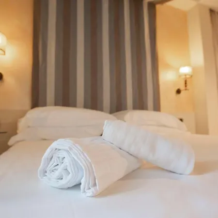 Hotel Ah Premium Baia Dei Faraglioni 4*