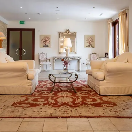 Hotel Ah Premium Baia Dei Faraglioni 4*