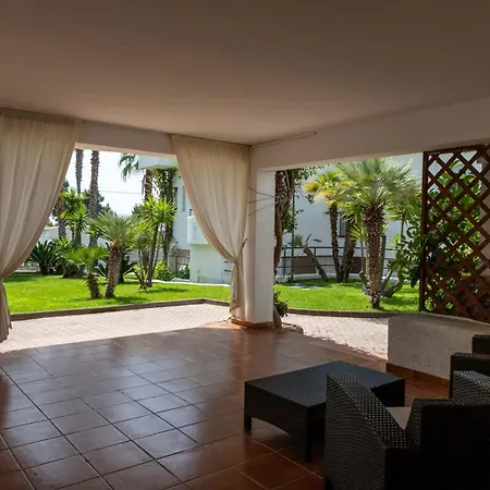 Ah Premium Baia Dei Faraglioni Hotel